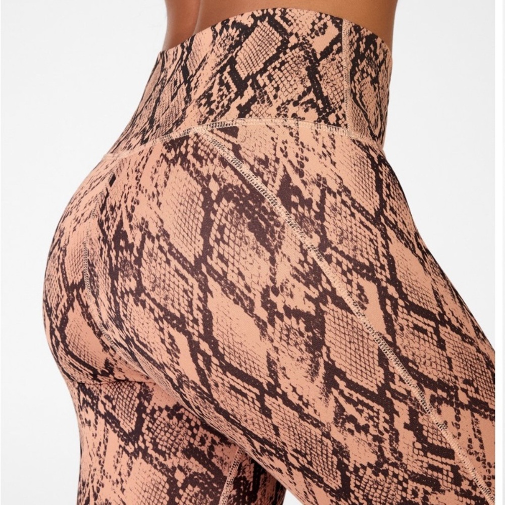 Fabletics High-Waisted Printed Powerhold 7/8